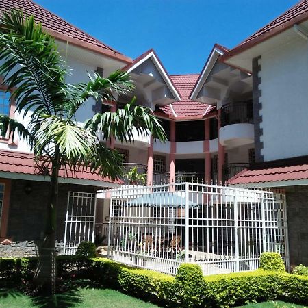 Villa Leone Boutique Hotel ナイロビ エクステリア 写真